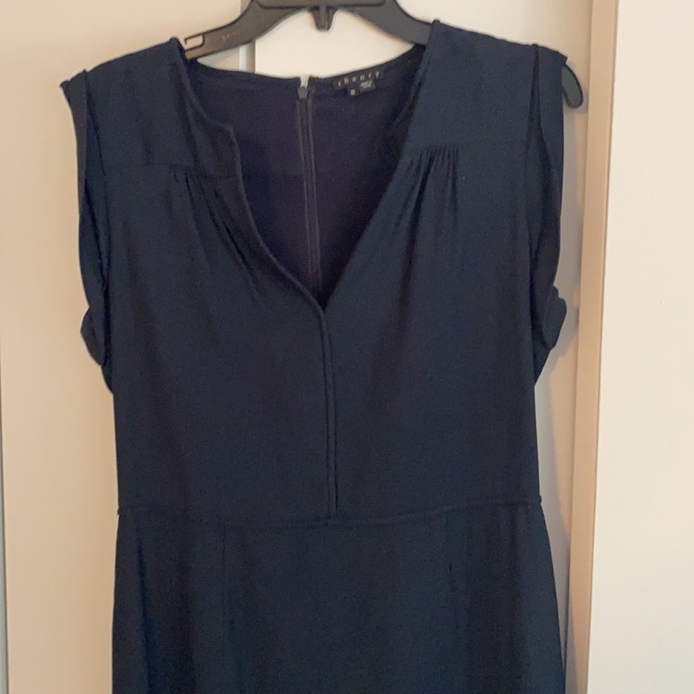 Sleeveless Theory dress, size 10 - Picture 3 of 5